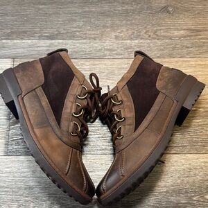 UGG Brown Leather Boots woman’s size 10 (b237)